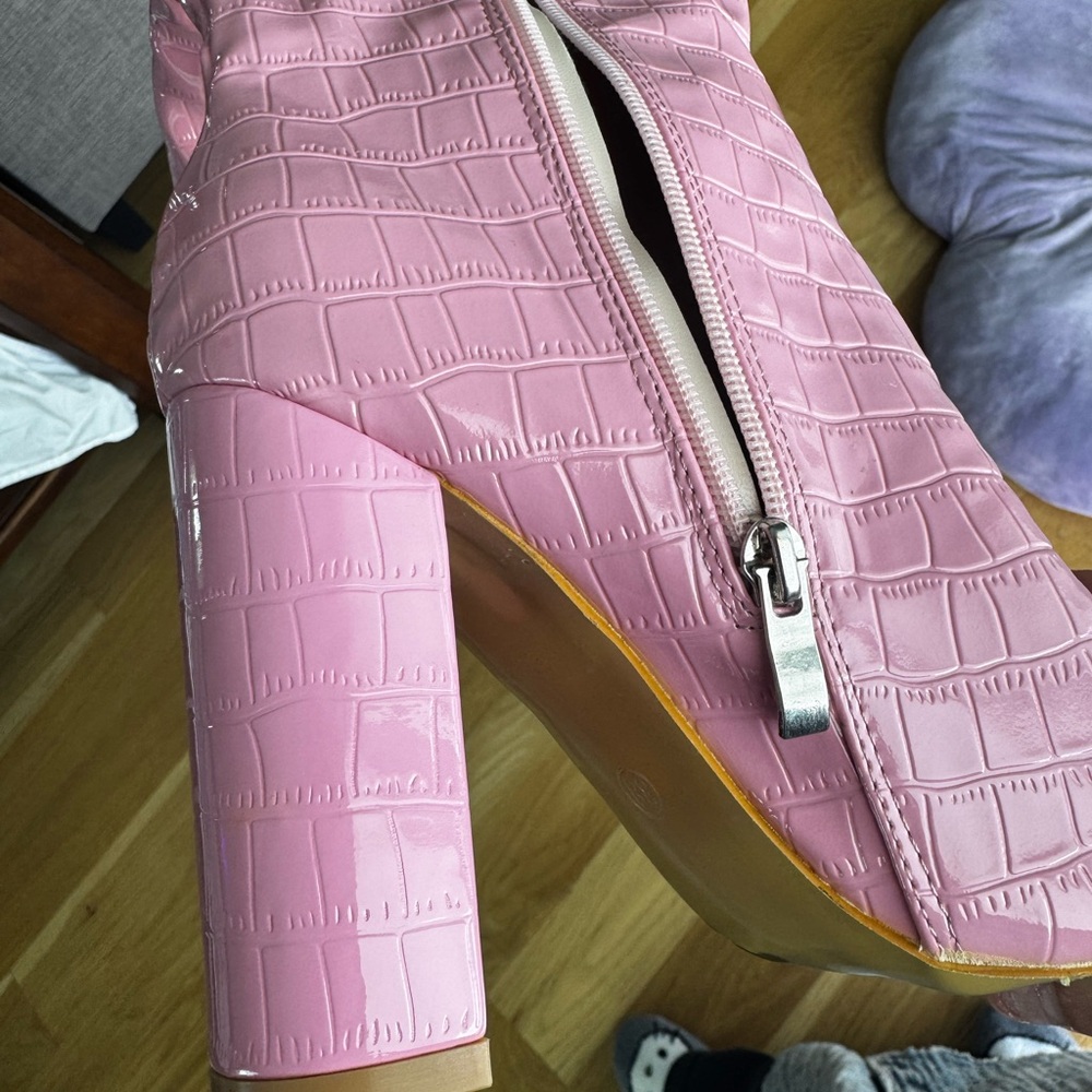 New Pink Croc-Embossed Heeled Boots size 38 - Picture 10 of 10